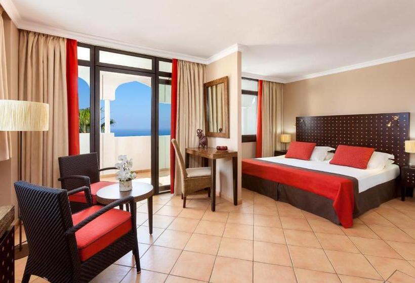 주니어 스위트, Seaside Sandy Beach