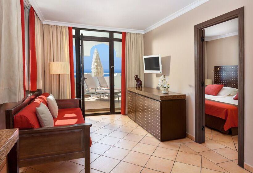 패밀리 룸, Seaside Sandy Beach