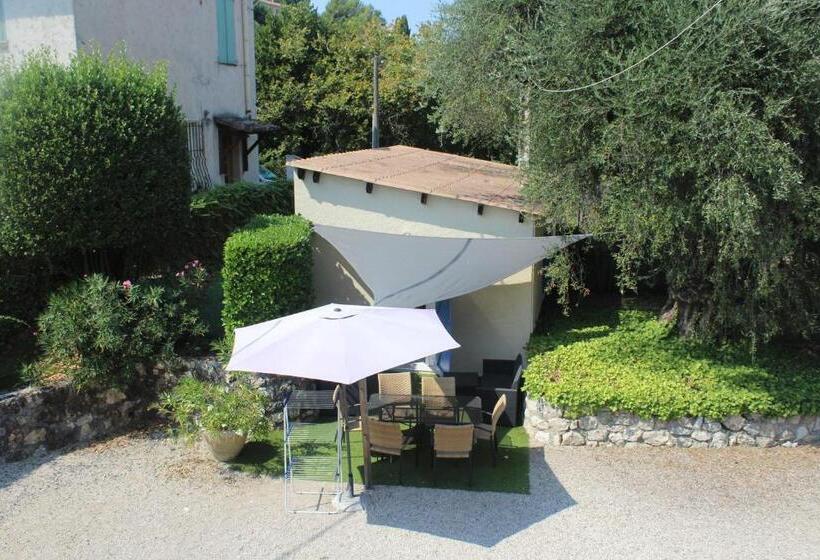 スタンダードスタジオ, Cayrons Vence & St Paul De Vence