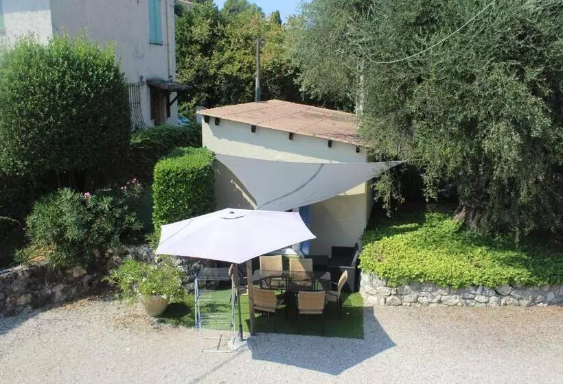 استودیوی استاندارد, Cayrons Vence & St Paul De Vence