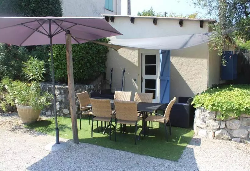 استودیوی استاندارد, Cayrons Vence & St Paul De Vence