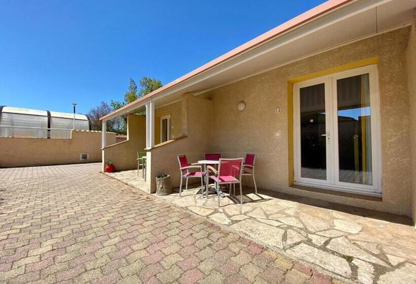 스탠다드 트리플 룸 테라스, Myriam Vias Plage