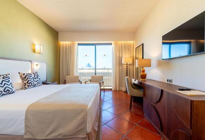 Habitación Estándar Abuhardillada, Puerto Antilla Grand Hotel