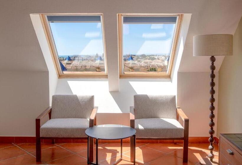 Номер Стандарт в Мансарде, Puerto Antilla Grand Hotel