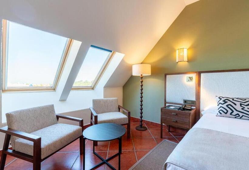 Номер Стандарт в Мансарде, Puerto Antilla Grand Hotel