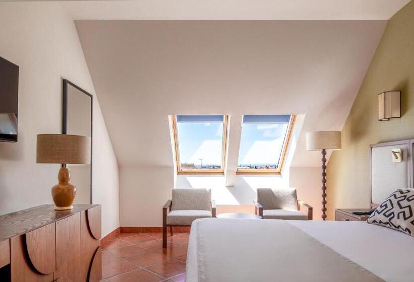 Номер Стандарт в Мансарде, Puerto Antilla Grand Hotel