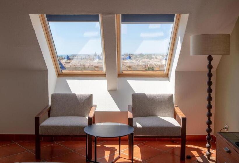 Номер Стандарт в Мансарде, Puerto Antilla Grand Hotel