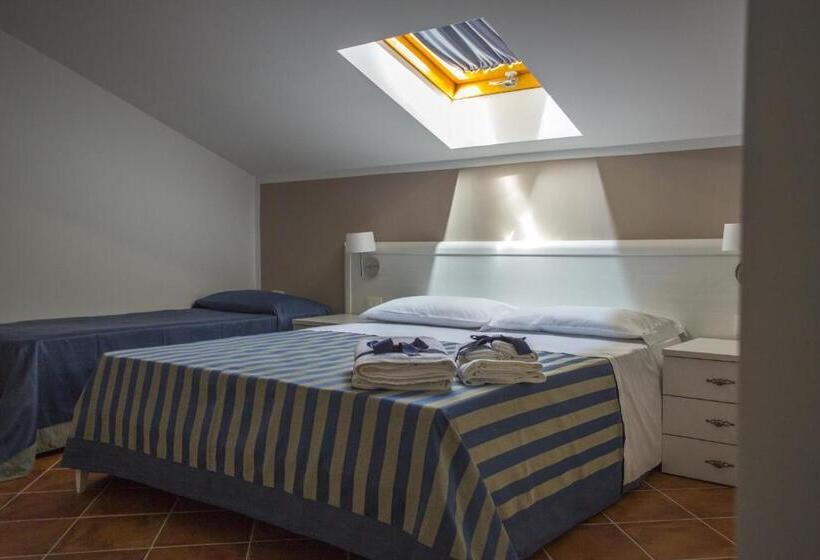 스탠다드 트리플 룸, B&b L Artista