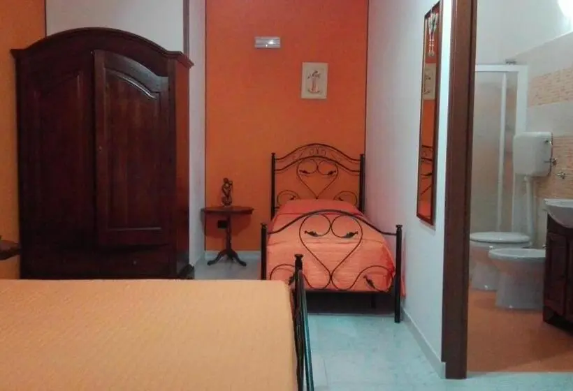 スタンダードルーム, B&b L Oasi Del Sole