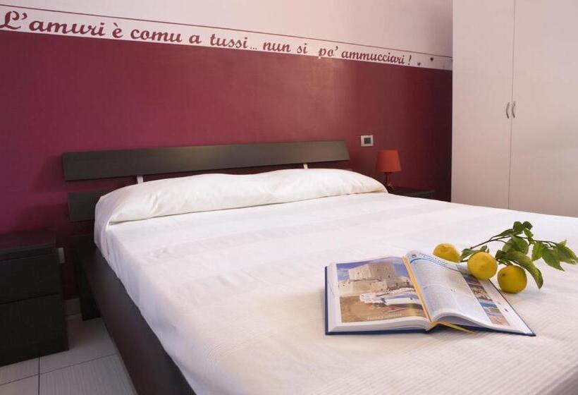 标准间带阳台, B&b Persi Nel Sud