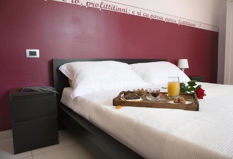 חדר סטנדרט לשלושה עם מרפסת, B&b Persi Nel Sud