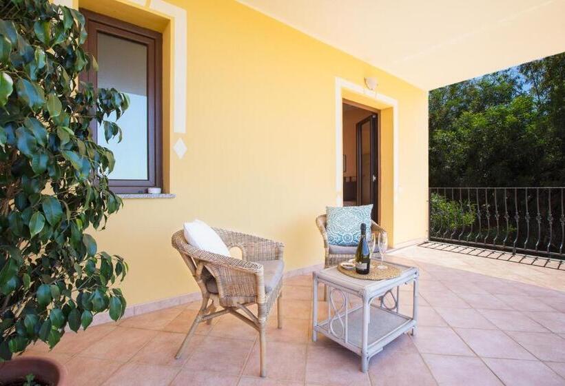 Номер Стандарт Вид на Море с Террасой, B&b I Colori Di Chia