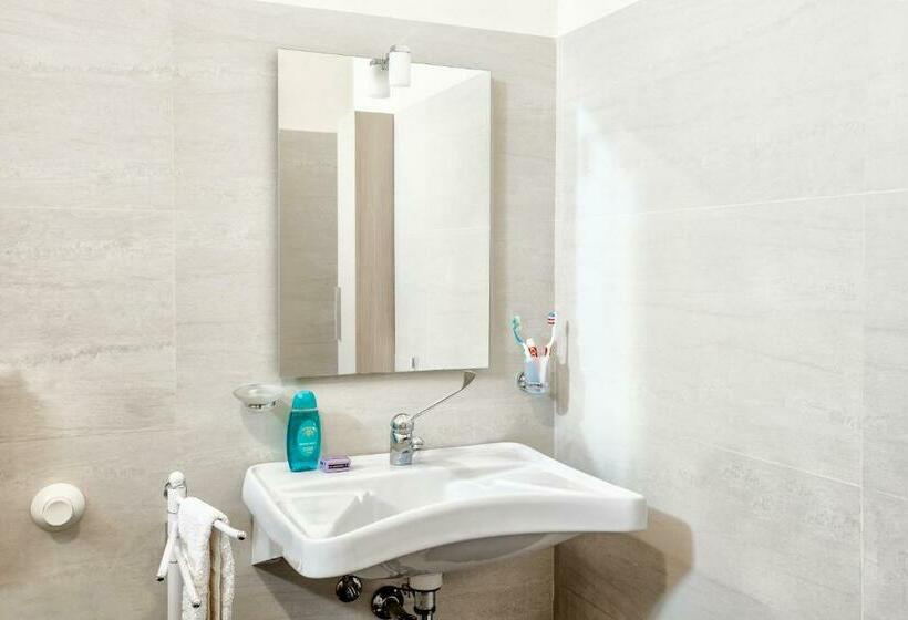 חדר סטנדרט נוף לגינה, Giardini Acantus