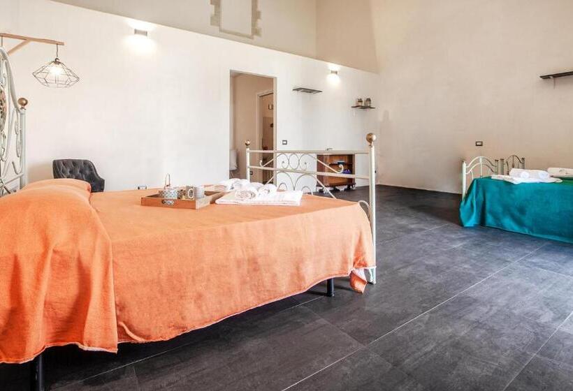 חדר סטנדרט לארבעה, Giardini Acantus