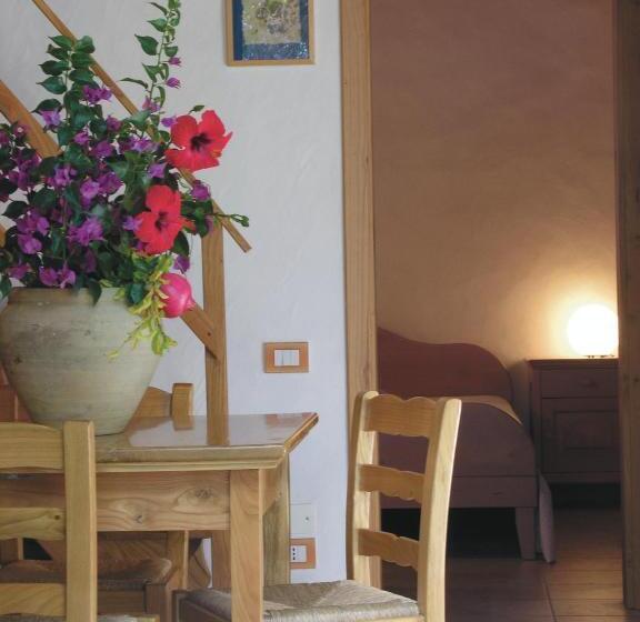 1 Szobás Apartman, Agriturismo Hibiscus