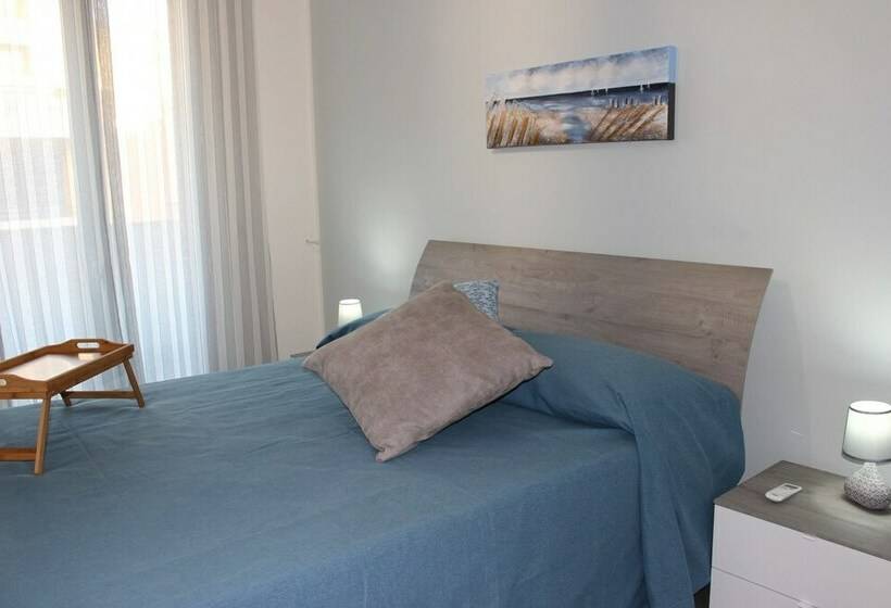 带2个卧室带海景的公寓, B&b Al Porticciolo