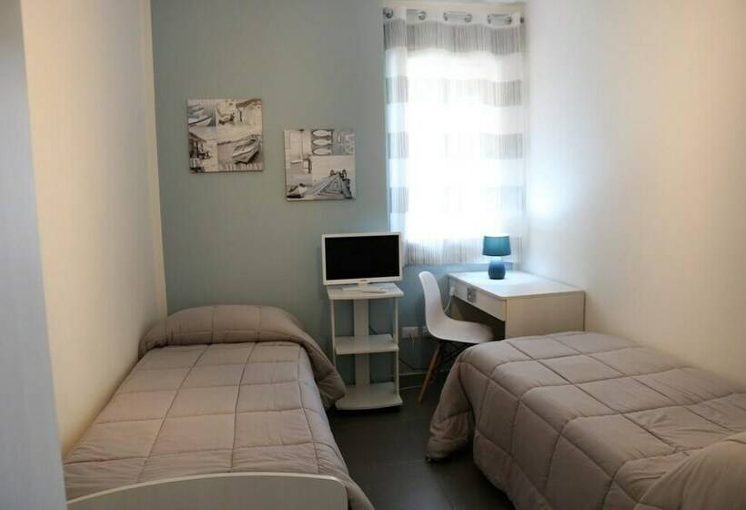 침실 2개 바다 전망 아파트, B&b Al Porticciolo
