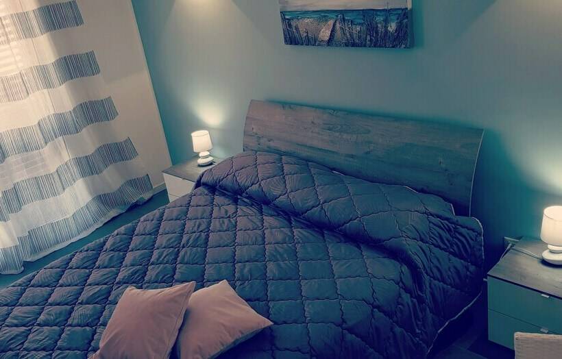 带2个卧室带海景的公寓, B&b Al Porticciolo