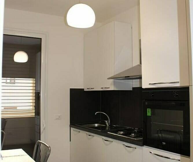 带2个卧室带海景的公寓, B&b Al Porticciolo