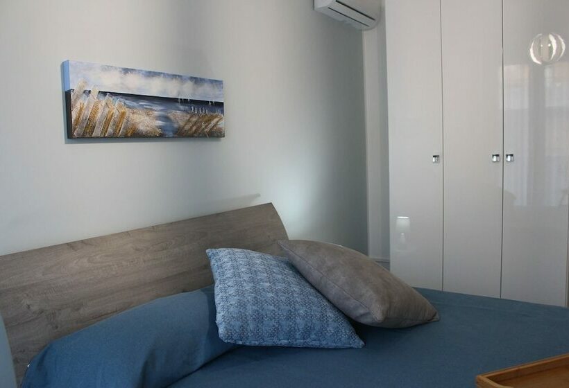 带2个卧室带海景的公寓, B&b Al Porticciolo