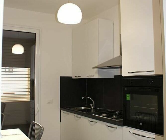 带2个卧室带海景的公寓, B&b Al Porticciolo