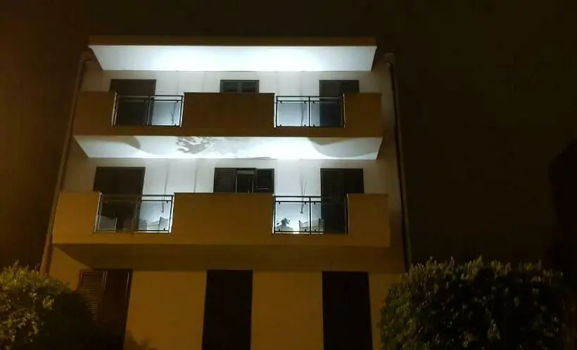 اتاق لوکس با بالکن و چشم‌انداز دریا, B&b Al Porticciolo