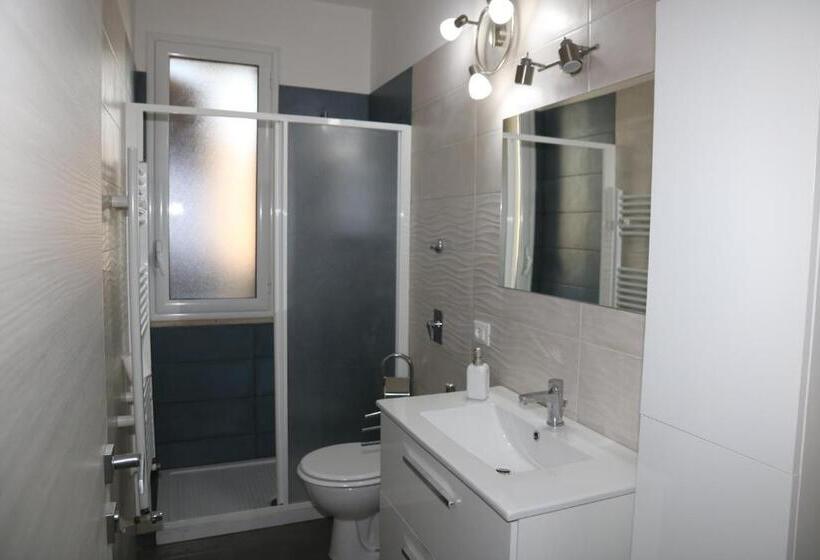 带2个卧室带海景的公寓, B&b Al Porticciolo