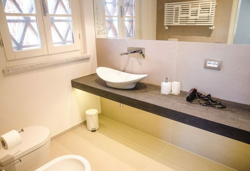 标准间, La Campagnola