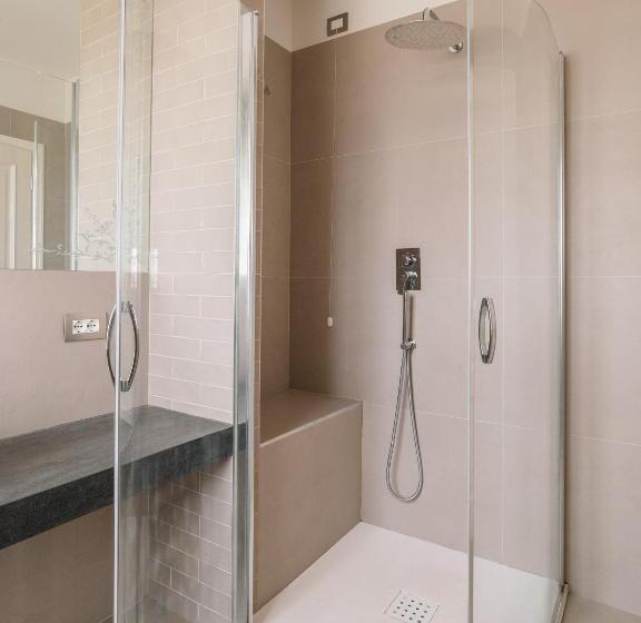 标准间, La Campagnola