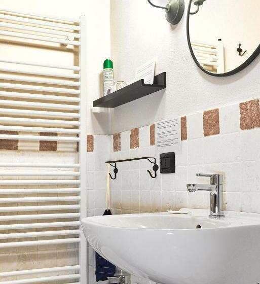 اتاق استاندارد سه نفره, B&b Da Miriam