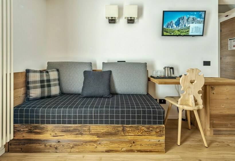 可观山景的豪华套房, Camina Suite & Spa