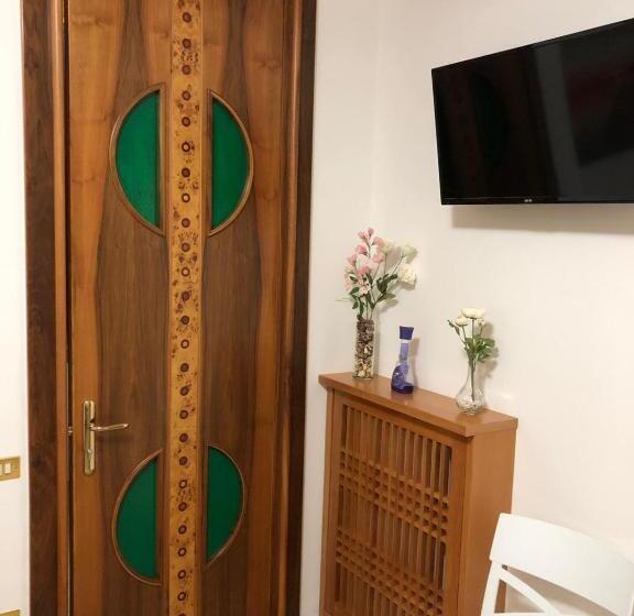 اتاق استاندارد چهار تخته, B&b Il Cavaliere