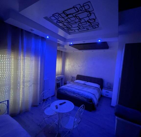 اتاق راحتی سه تخته, B&b Il Cavaliere