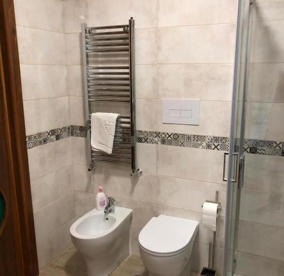 اتاق استاندارد چهار تخته, B&b Il Cavaliere