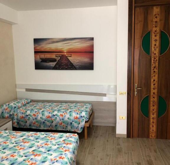 اتاق استاندارد چهار تخته, B&b Il Cavaliere