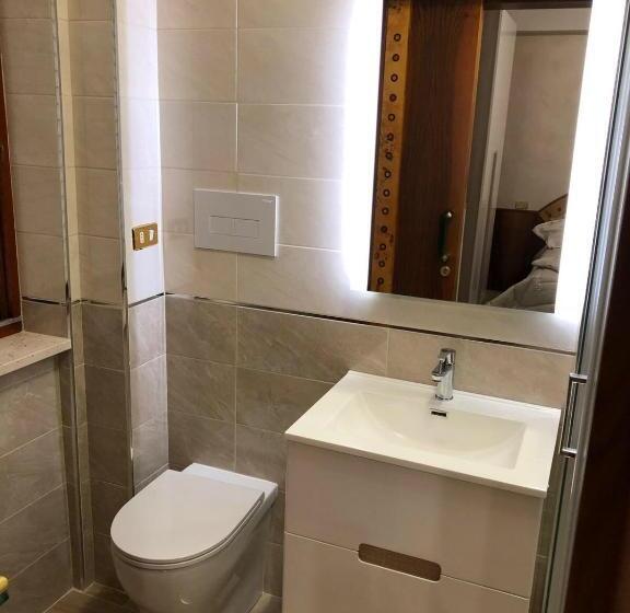 اتاق راحتی سه تخته, B&b Il Cavaliere