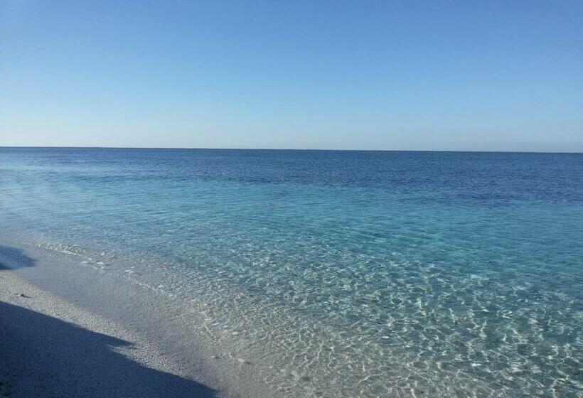 חדר סטנדרט, I Giganti