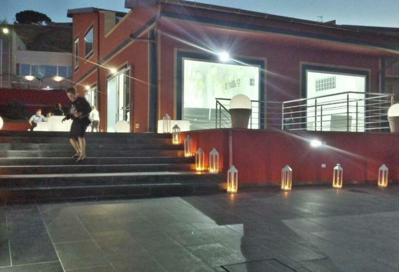 جناح سوبيريور, Lilium In B&b