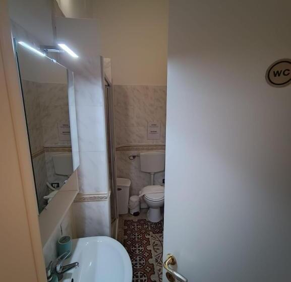 اتاق استاندارد با تخت بزرگ, Tyrrenium Salerno
