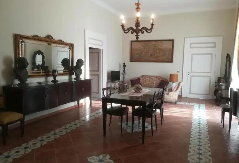 デラックスルーム, La Casa Di Astrea