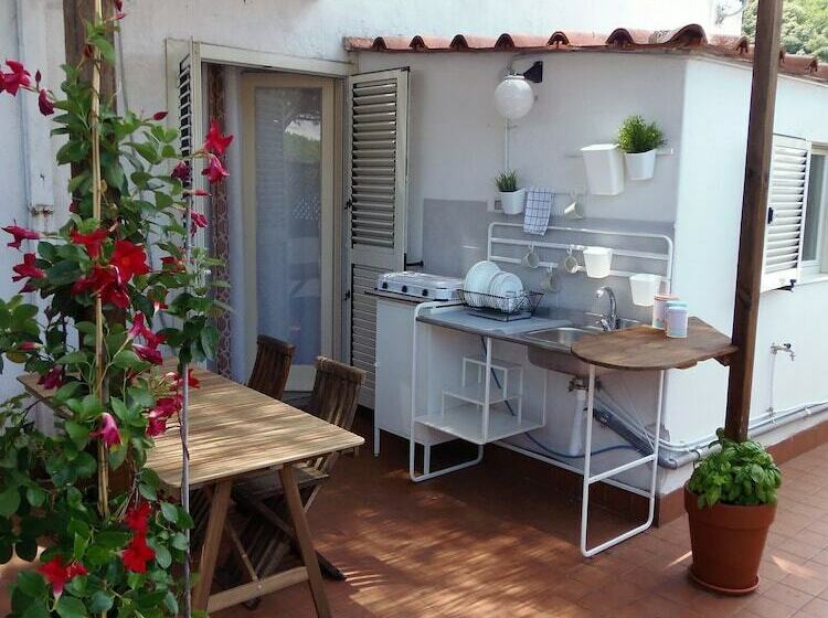 غرفة عائلية ذات إطلالة جانبية على البحر, B&b Villa Cinque Pini