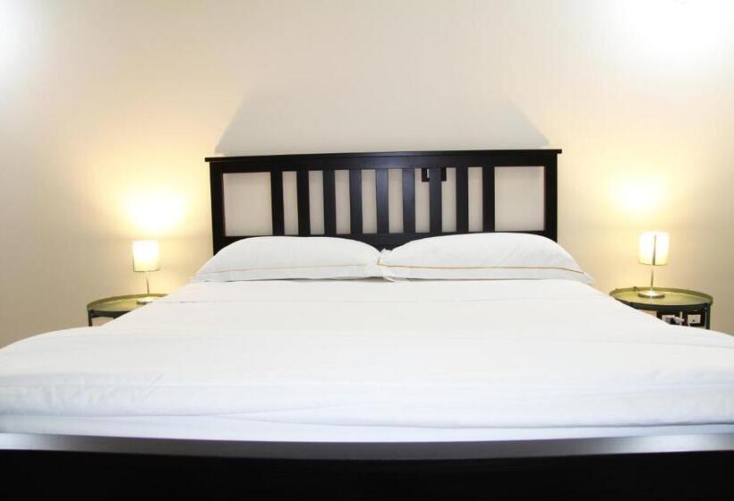 اتاق استاندارد با سرویس بهداشتی مشترک, Urban Pop Hostel & Bnb