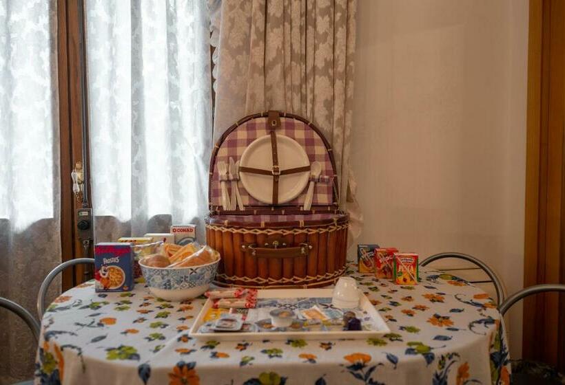 Люкс, B&b Family First