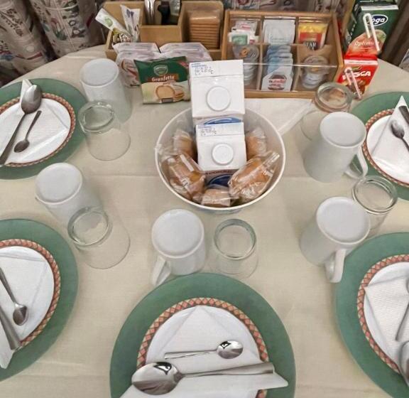 패밀리 룸, B&b Family First