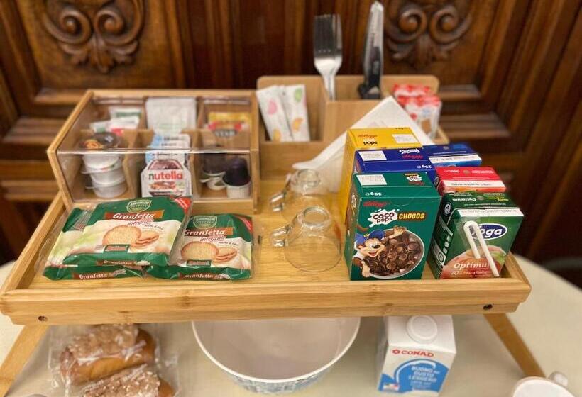 패밀리 룸, B&b Family First