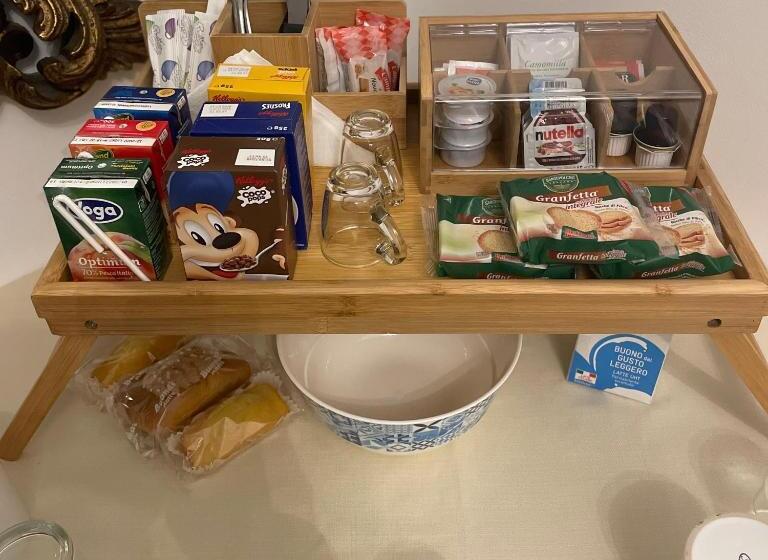 디럭스 룸, B&b Family First