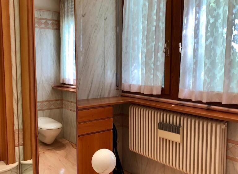 스위트, B&b Family First