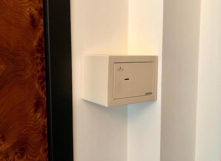 스위트, B&b Family First