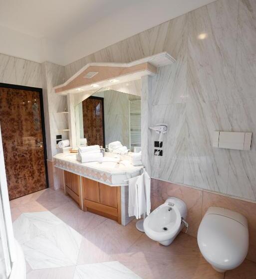 패밀리 룸, B&b Family First