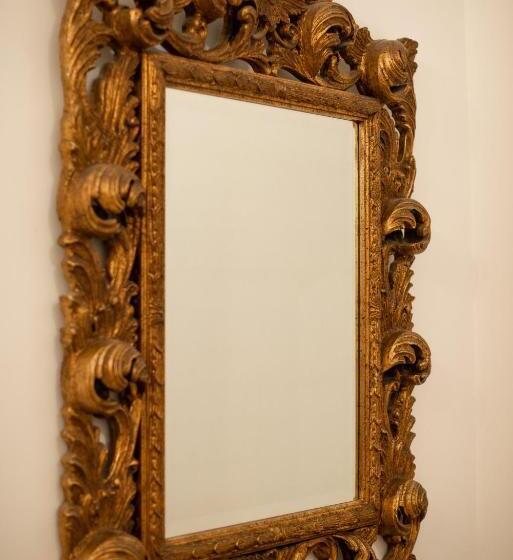 디럭스 룸, B&b Family First